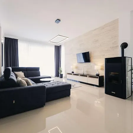Villa MIRANDA 62