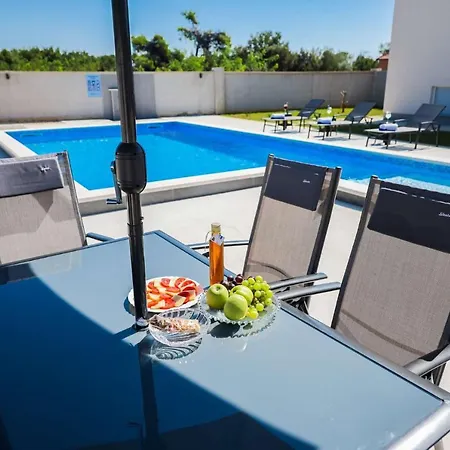 Villa MIRANDA 62 * Zaton (Zadar)