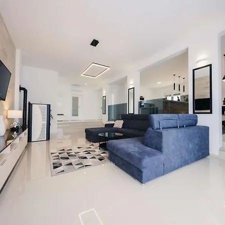 Villa Miranda 62
